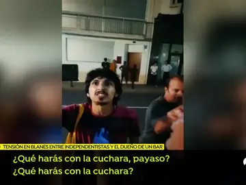 El vídeo de las amenazas a un empresario de Blanes que se niega a colocar lazos amarillos en su restaurante El vídeo de las amenazas a un empresario de Blanes que se niega a colocar lazos amarillos en su restaurante