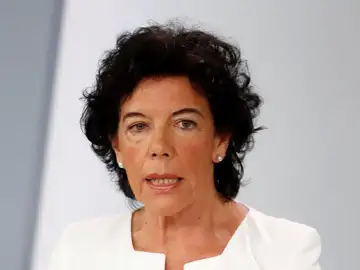 Rueda de prensa de Isabel Celaá tras el Consejo de Ministros Rueda de prensa de Isabel Celaá tras el Consejo de Ministros