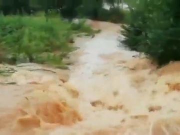 Las intensas lluvias de Cataluña han provocado riadas en zonas Roda de Berá