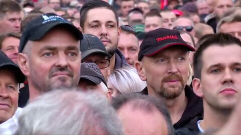 La ultraderecha alemana vuelve a manifestarse contra Merkel y los refugiados