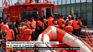 Rescatan a un total de 180 inmigrantes en aguas del mar de Alborán