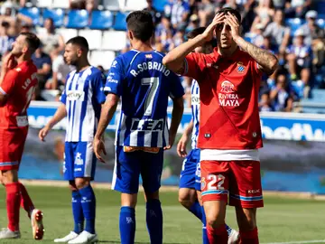 Mario Hermoso se lamenta Mario Hermoso se lamenta