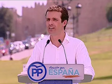 Pablo Casado: "La realidad del socialismo español es entregar el gobierno a un frente popular nacionalista y populista" Pablo Casado: "La realidad del socialismo español es entregar el gobierno a un frente popular nacionalista y populista"