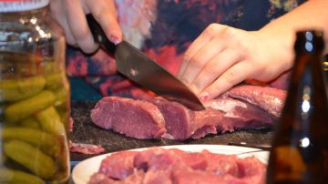 Lo de comer demasiada proteína también tiene sus riesgos.
