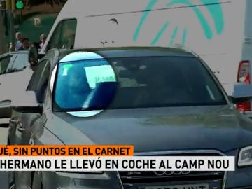 Gerard Piqué llega a la concentración del Barcelona como copiloto: su hermano conducía