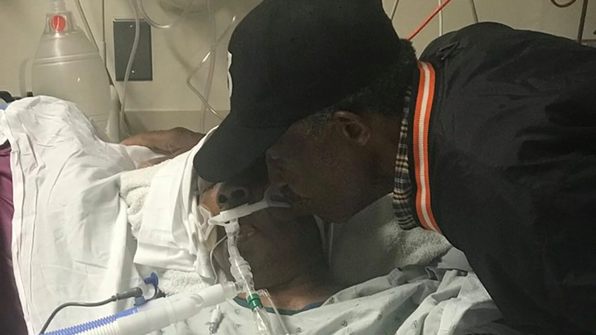 Luther Younger junto a su mujer Luther Younger junto a su mujer