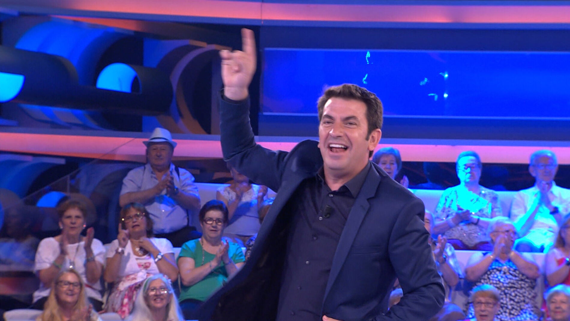 Arturo Valls quiere "bailar toda la noche" en '&iexcl;Ahora Caigo!'