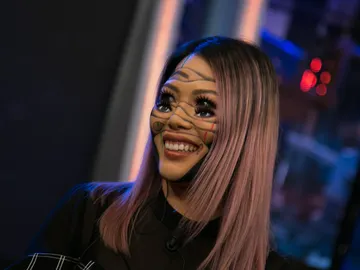 Descubre los maquillajes hiperrealistas de Mimi Choi en 'El Hormiguero 3.0' Descubre los maquillajes hiperrealistas de Mimi Choi en 'El Hormiguero 3.0'