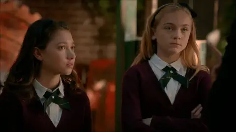 Las gemelas Saltzman en 'The Originals' Las gemelas Saltzman en 'The Originals'