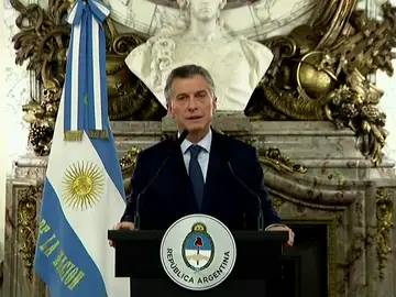 Macri reduce su Gobierno a menos de la mitad para afrontar la crisis económica Macri reduce su Gobierno a menos de la mitad para afrontar la crisis económica