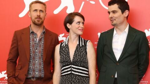 Ryan Gosling, Clarie Foy y Damien Chazelle en Venecia