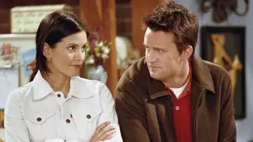 Mónica y Chandler en 'Friends'