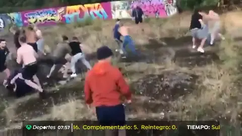 La vergonzosa pelea organizada entre ultras del Millwall y el Brentford La vergonzosa pelea organizada entre ultras del Millwall y el Brentford