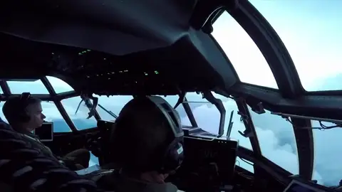 Los pilotos militares son el escuadrón capaz de adentrarse en el Ojo del huracán Los pilotos militares son el escuadrón capaz de adentrarse en el Ojo del huracán