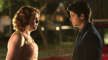 Shannon Purser y Noah Centineo en 'Sierra Burgess es una perdedora'