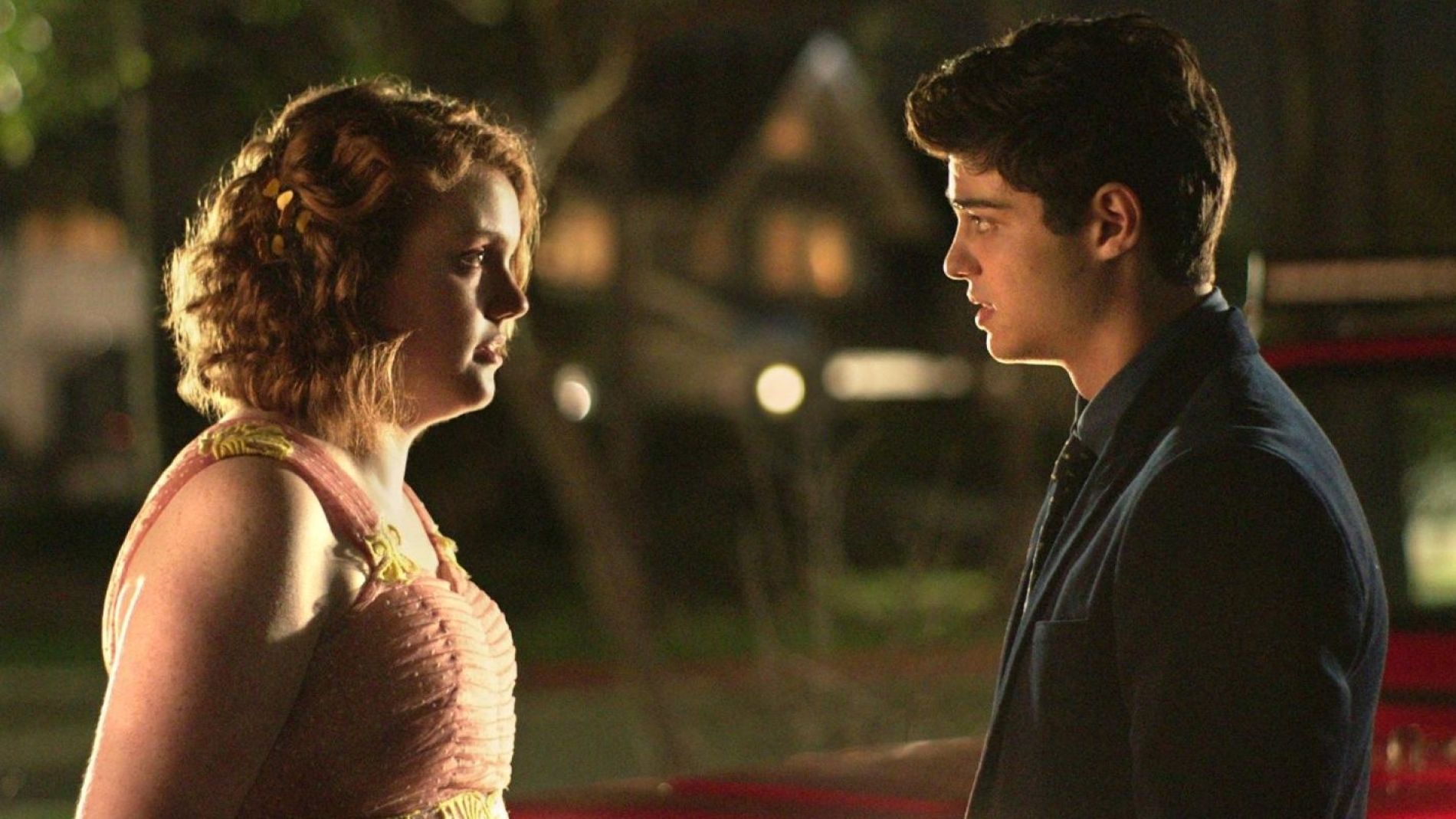 Shannon Purser y Noah Centineo en 'Sierra Burgess es una perdedora'