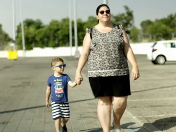 Familias reales: Madre soltera Familias reales: Madre soltera