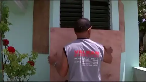 Comienzan las evacuaciones en Filipinas por el huracán Mangkhut Comienzan las evacuaciones en Filipinas por el huracán Mangkhut