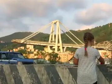 Génova guarda un minuto de silencio y recuerda a las víctimas del puente Morandi Génova guarda un minuto de silencio y recuerda a las víctimas del puente Morandi