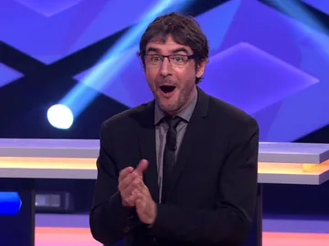 Juanra Bonet reta a 'Los Lobos' a ser dramaturgos y Erundino les sorprende con su fantástico final Juanra Bonet reta a 'Los Lobos' a ser dramaturgos y Erundino les sorprende con su fantástico final