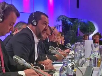 Crece la tensión sobre la inmigración en Europa: un ministro luxemburgués manda "a la mierda" a Matteo Salvini