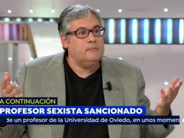 Juan Manuel de Prada confiesa en 'Espejo Público' que le atajar su carrera universitaria: "A mi me ofrecieron lo mismo que a Ada Colau"