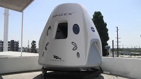 SpaceX ya tiene al primer pasajero que realizará un viaje privado a la Luna en uno de sus vehículos SpaceX ya tiene al primer pasajero que realizará un viaje privado a la Luna en uno de sus vehículos