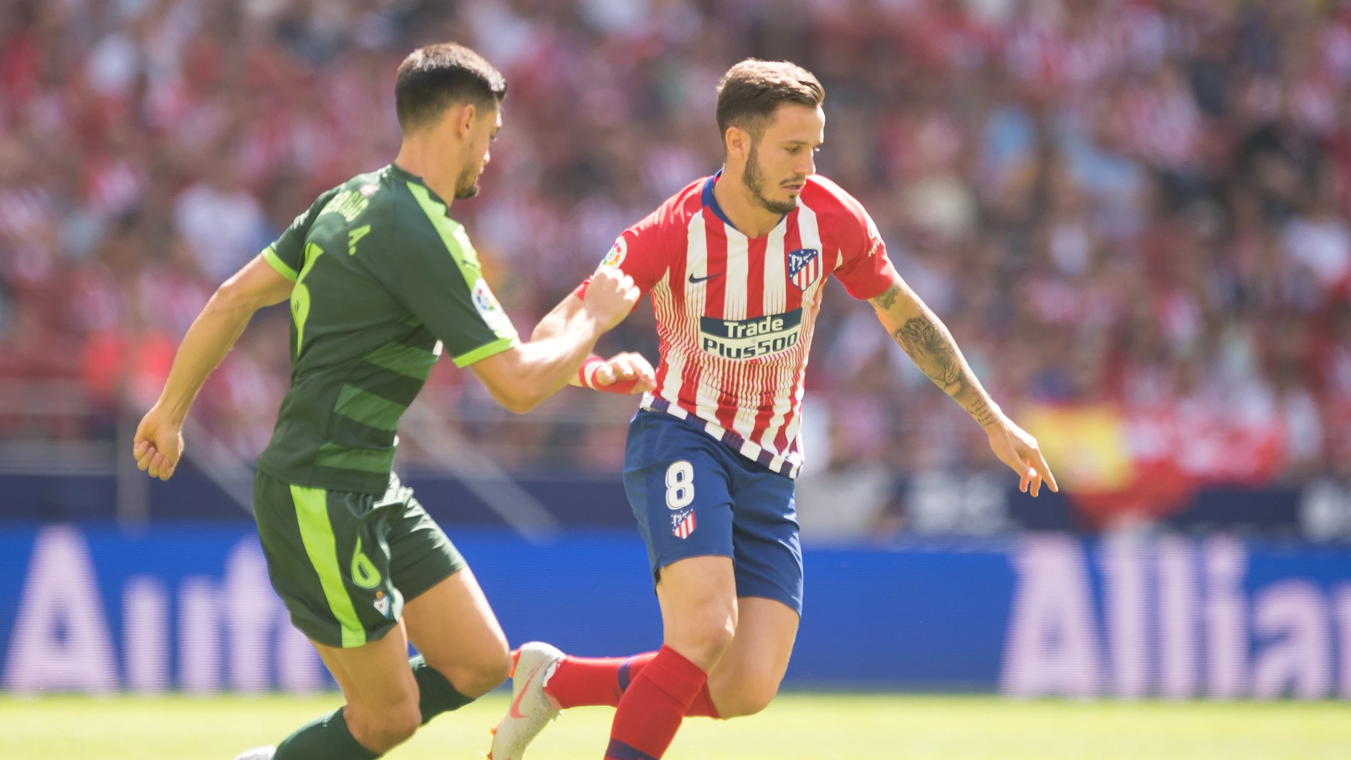 Saúl conduce el balón durante el partido contra el Eibar Saúl conduce el balón durante el partido contra el Eibar