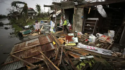 Destrozos en Filipinas Destrozos en Filipinas