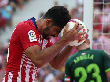 Diego Costa se desespera ante el Eibar
