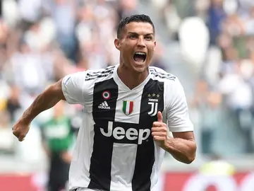 Cristiano Ronaldo celebra su primer gol con la Juventus Cristiano Ronaldo celebra su primer gol con la Juventus