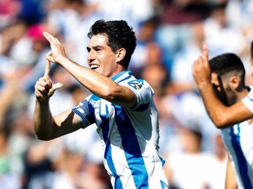 El defensa de la Real Sociedad, Aritz Elustondo El defensa de la Real Sociedad, Aritz Elustondo