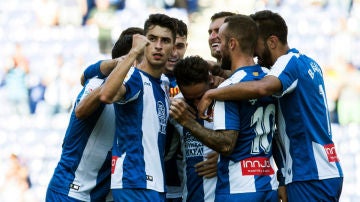 El Espanyol celebra un gol