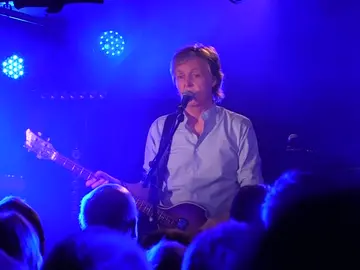 Paul McCartney vuelve a ser número uno en ventas en Estados Unidos. Paul McCartney vuelve a ser número uno en ventas en Estados Unidos.