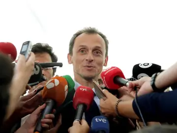 Pedro Duque, en declaraciones a los periodistas Pedro Duque, en declaraciones a los periodistas