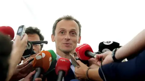 Pedro Duque, en declaraciones a los periodistas Pedro Duque, en declaraciones a los periodistas