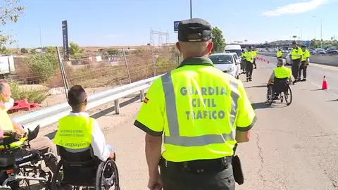 El teléfono móvil una de las principales causas de distracción al volante El teléfono móvil una de las principales causas de distracción al volante