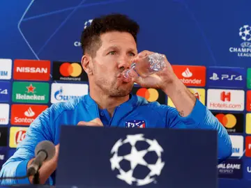Simeone, en rueda de prensa en Mónaco Simeone, en rueda de prensa en Mónaco