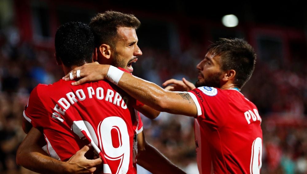 Christian Stuani celebra uno de sus goles al Celta