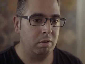 "Me da miedo cómo tratarán a mi hija por tener dos padres" "Me da miedo cómo tratarán a mi hija por tener dos padres"