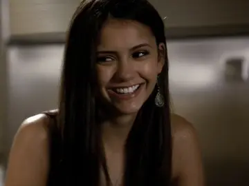 Nina Dobrev en 'Crónicas vampíricas' Nina Dobrev en 'Crónicas vampíricas'