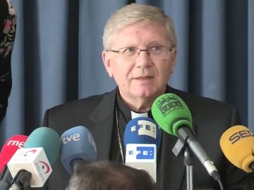 El Vaticano suspende durante 10 años a un cura por abusos en un colegio de Zamora El Vaticano suspende durante 10 años a un cura por abusos en un colegio de Zamora