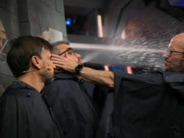 Santiago Segura, José Mota, Florentino Fernández y Pablo Motos juegan a '¿Quién tiene agua en la boca?' en 'El Hormiguero 3.0'