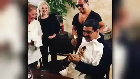 Críticas a Maduro por comer en un famoso restaurante en Turquía mientras Venezuela sigue inmersa en una profunda crisis Críticas a Maduro por comer en un famoso restaurante en Turquía mientras Venezuela sigue inmersa en una profunda crisis