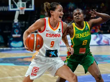 Laia Palau entra a canasta Laia Palau entra a canasta