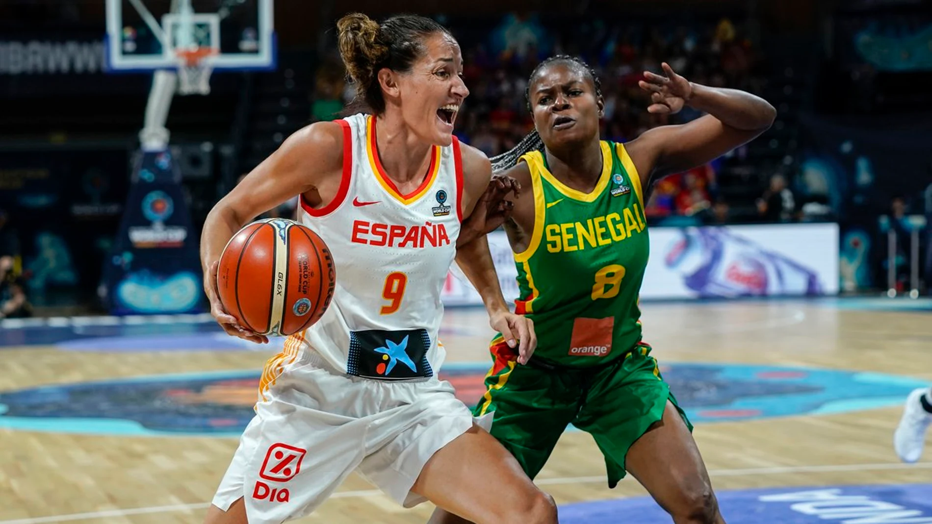 Laia Palau entra a canasta Laia Palau entra a canasta