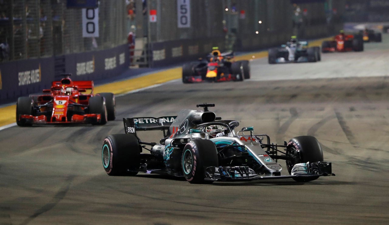 Hamilton, durante el GP de Singapur Hamilton, durante el GP de Singapur