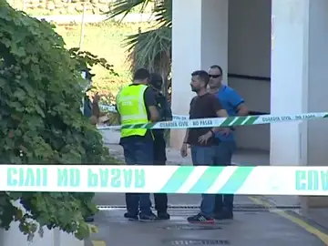 Hallan el cuerpo sin vida de una mujer con signos de violencia en una vivienda de Torrox (Málaga) Hallan el cuerpo sin vida de una mujer con signos de violencia en una vivienda de Torrox (Málaga)