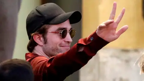 El actor Robert Pattinson a su llegada al hotel El actor Robert Pattinson a su llegada al hotel