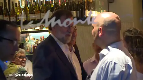 Rajoy reaparece con un almuerzo informal con dirigentes del PP como Pastor o García Egea Rajoy reaparece con un almuerzo informal con dirigentes del PP como Pastor o García Egea